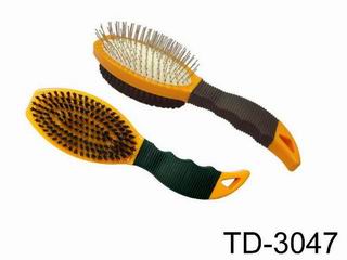 CURVED SOFT TOUCH TWO-TONE PET BRUSH