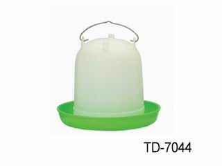 SLEEVE TYPE DRINKER FOR POULTRY