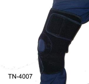 NEOPRENE KNEE PROTECTOR