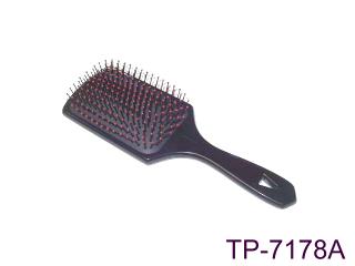 PLASTIC COMB