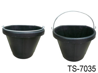 RUBBER WATER BUCKET